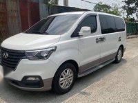 Selling White Hyundai Starex 2020 in Quezon City