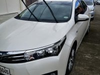 Pearl White Toyota Corolla altis 2014 for sale in Quezon City