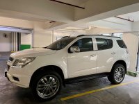 Selling White Chevrolet Trailblazer 2016 in Makati