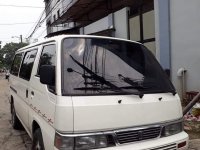 Selling White Nissan Urvan 2006 in Manila