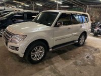 Pearl White Mitsubishi Pajero 2015 for sale in Pateros