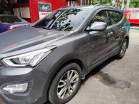 Selling Silver Hyundai Santa Fe 2013 in Quezon