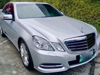 Selling Pearl White Mercedes-Benz E300 2011 in Pasig