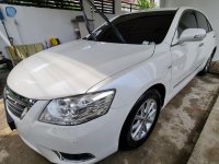 Selling Pearl White Toyota Camry 2010 in Biñan