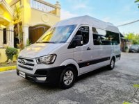 Pearl White Hyundai H350 2018 for sale in Bacoor
