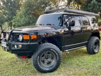 Selling Black Toyota Fj Cruiser 2015 in Angeles