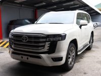 White Toyota Land Cruiser 2022 for sale in Quezon