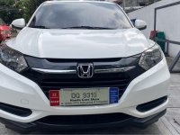 Selling Pearl White Honda Hr-V 2015 in Makati