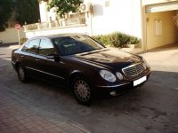 Selling Black Mercedes-Benz E-Class 2004 in Manila