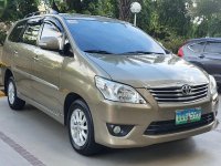 Selling Grey Toyota Innova 2012 in Makati
