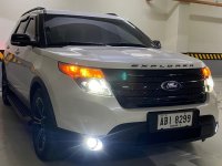 Selling White Ford Explorer 2015 in Muntinlupa