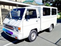 White Mitsubishi L300 2015 for sale in Las Piñas