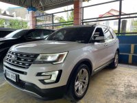 Selling White Ford Explorer 2017 in Caloocan