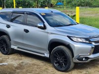 Selling Silver Mitsubishi Montero Sports 2017 in Lemery