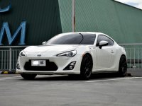 Selling Pearl White Toyota 86 2014 