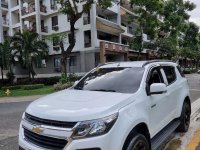 Selling White Chevrolet Trailblazer 2018 in Pasig