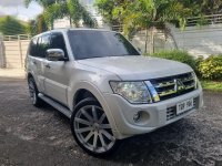 Selling Pearl White Mitsubishi Pajero 2013 in Malabon