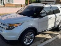 White Ford Explorer 2014 for sale in General Trias