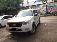 White Ford Everest 2011 for sale in Automatic