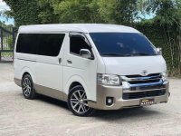 Pearl White Toyota Hiace 2017 for sale