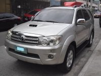 Selling Silver Toyota Fortuner 2011 in Quezon City