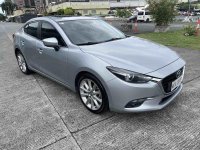 Selling Silver Mazda 3 2018 in Pasig