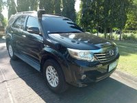 Selling Black Toyota Fortuner 2012 in Makati