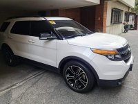 Pearl White Ford Explorer 2015 for sale in Makati 