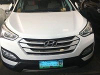 Selling White Hyundai Santa Fe 2014 in Quezon City