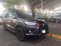 Selling Grey Toyota Hilux 2016 in Mandaluyong