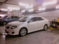 Selling Pearl White Toyota Corolla altis 2010 in Pasig