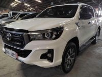 Selling White Toyota Hilux 2019 in Pasig