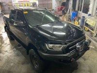 Selling Black Ford Ranger 2018 in Manila