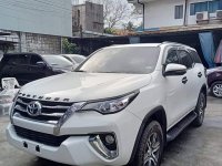 Selling White Toyota Fortuner 2018 in Quezon City