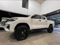 Selling Pearl White Toyota Hilux 2019 in Quezon