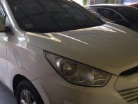 Selling White Hyundai Tucson 2009 in Antipolo