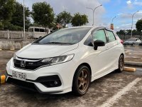 Selling Pearl White Honda Jazz 2019 in Quezon City