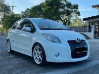 Sell White 2010 Toyota Yaris in Bustos