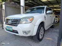 Selling White Ford Everest 2012 in Las Piñas