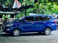 Selling Blue Toyota Innova 2017 in Angono