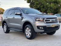Selling Silver Ford Everest 2017 in Parañaque