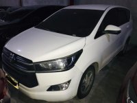 Selling White Toyota Innova 2019 in Quezon