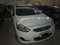 Selling White Hyundai Accent 2018 in Quezon 