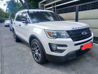 Selling Pearl White Ford Explorer 2016 in Pasay