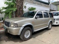Selling Silver Ford Everest 2005 in Manila