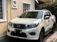 Selling Pearl White Nissan Navara 2019 in Pasig