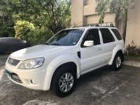 Sell Pearl White 2012 Ford Escape in Muntinlupa