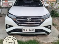 Selling White Toyota Rush 2020 in Las Piñas