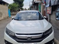 Selling Pearl White Honda Civic 2017 in Santa Rosa
