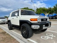 Selling Pearl White Toyota FJ Cruiser 2014 in Pasay